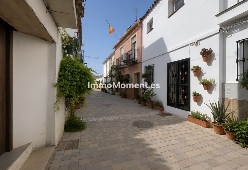 Resale - Townhouse - Estepona - Estepona Centro