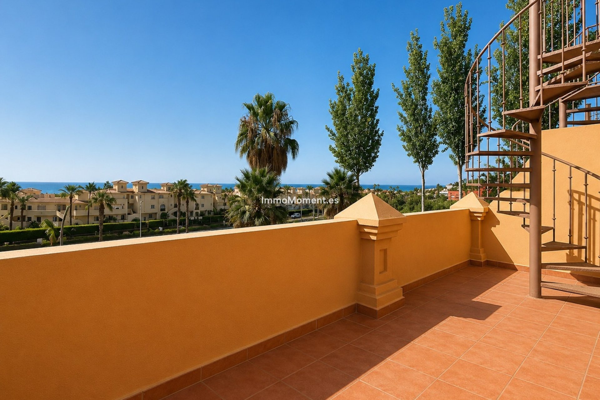 Resale - Townhouse - Estepona - Estepona Centro