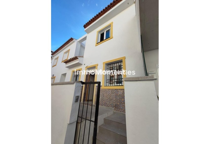 Resale - Townhouse - Estepona - Estepona Centro