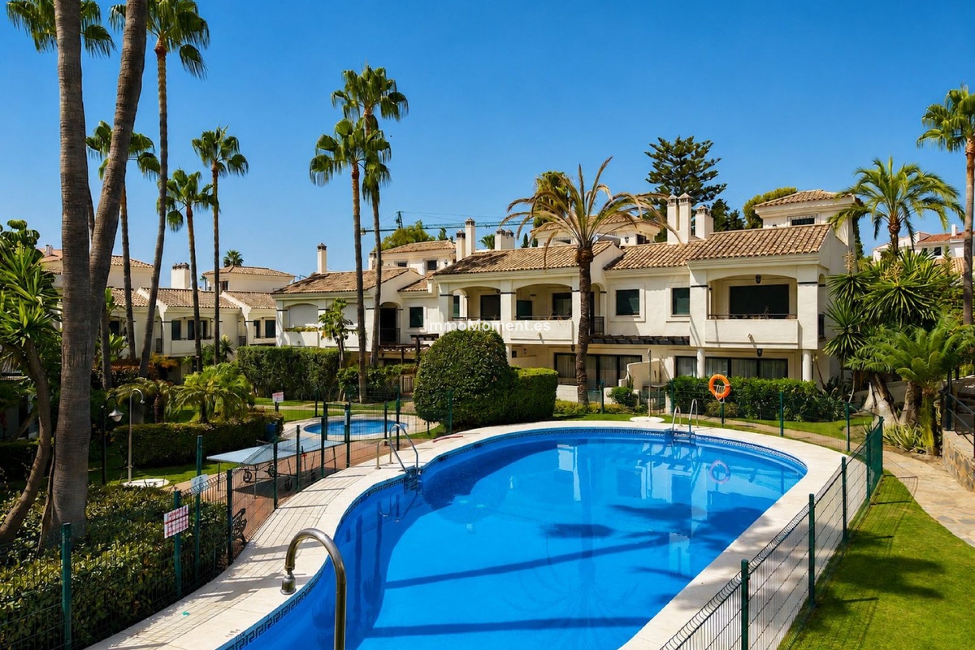 Resale - Townhouse - Estepona - Estepona Centro