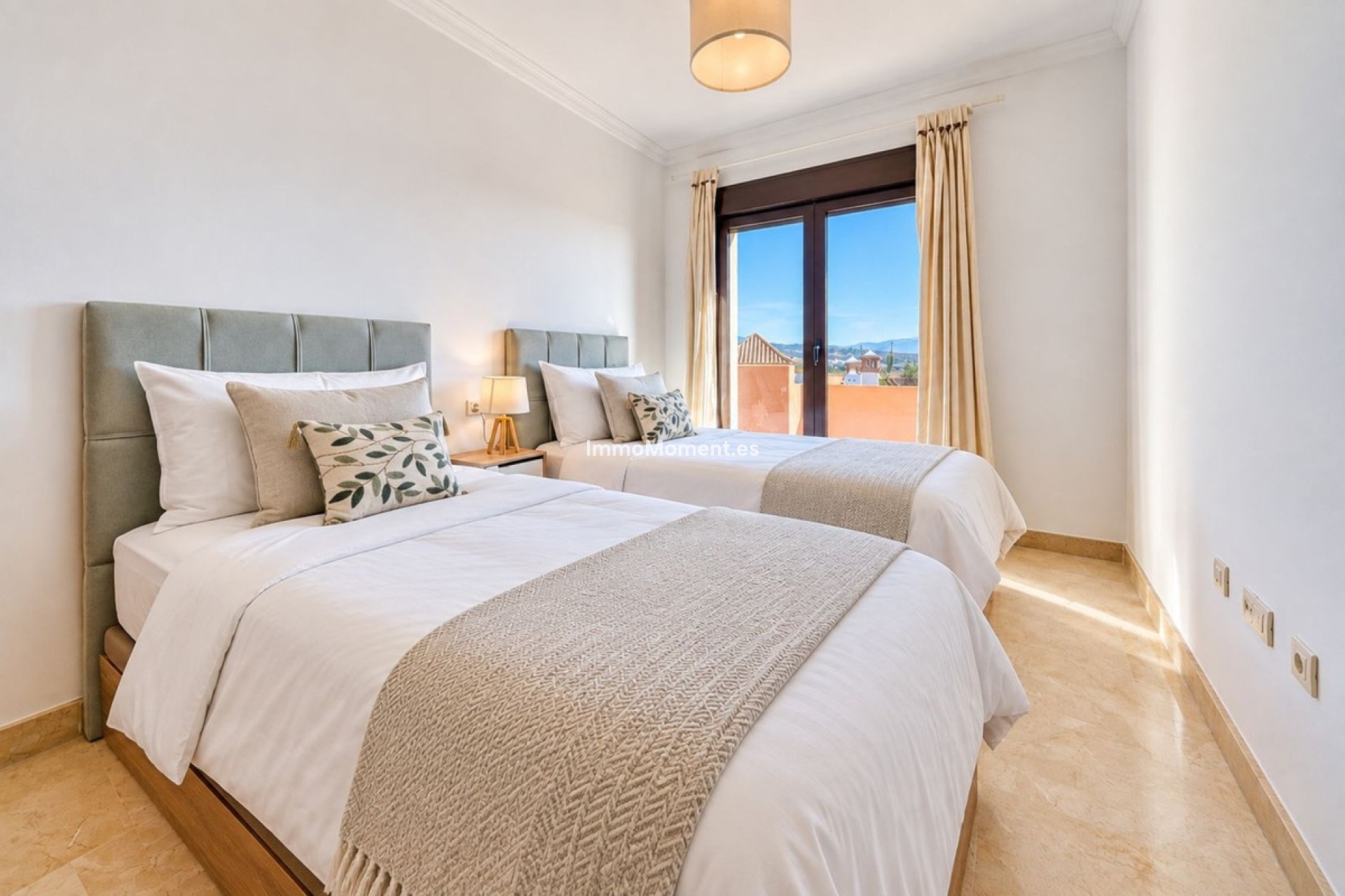 Resale - Townhouse - Estepona - Estepona Centro
