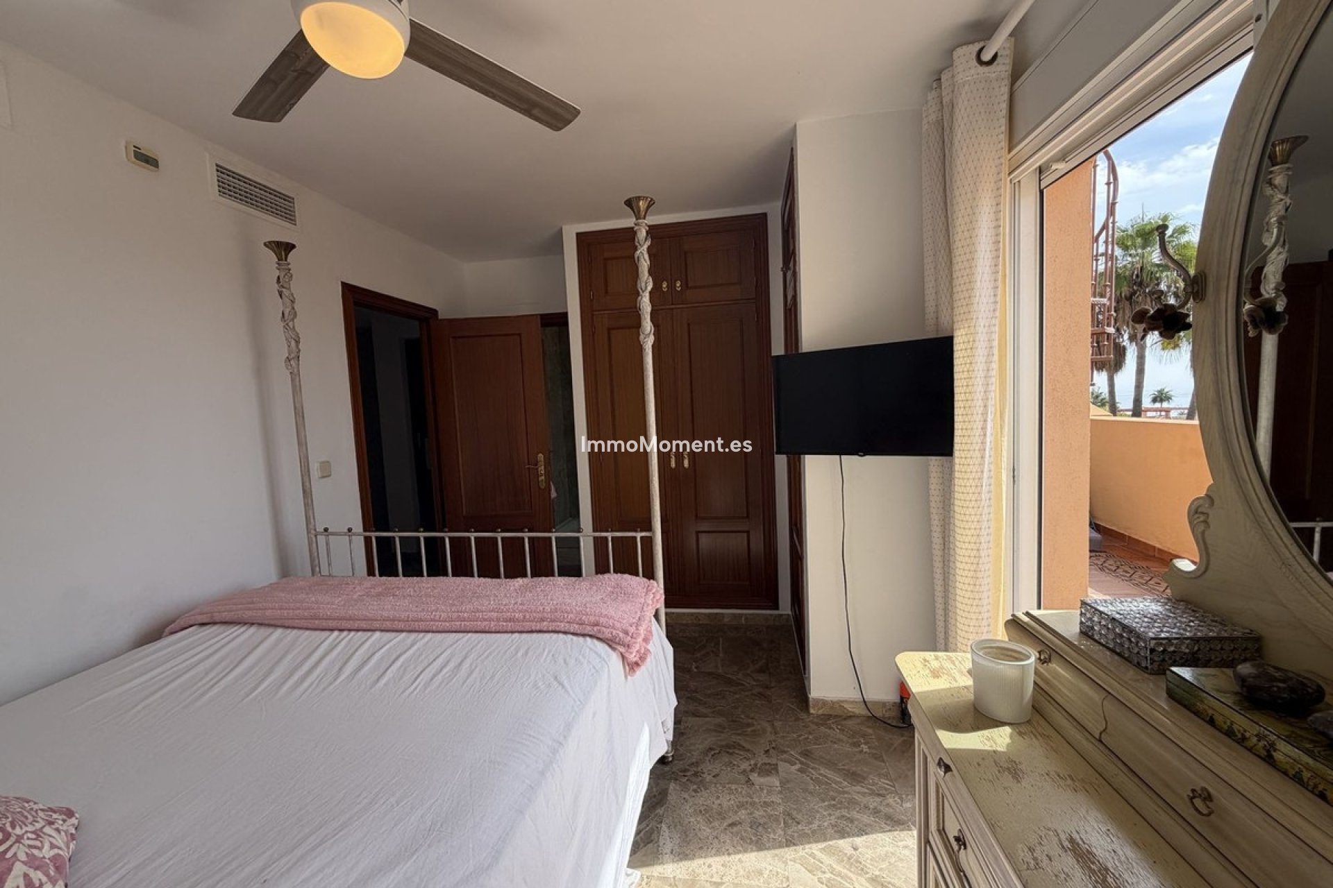 Resale - Townhouse - Estepona - Estepona Centro
