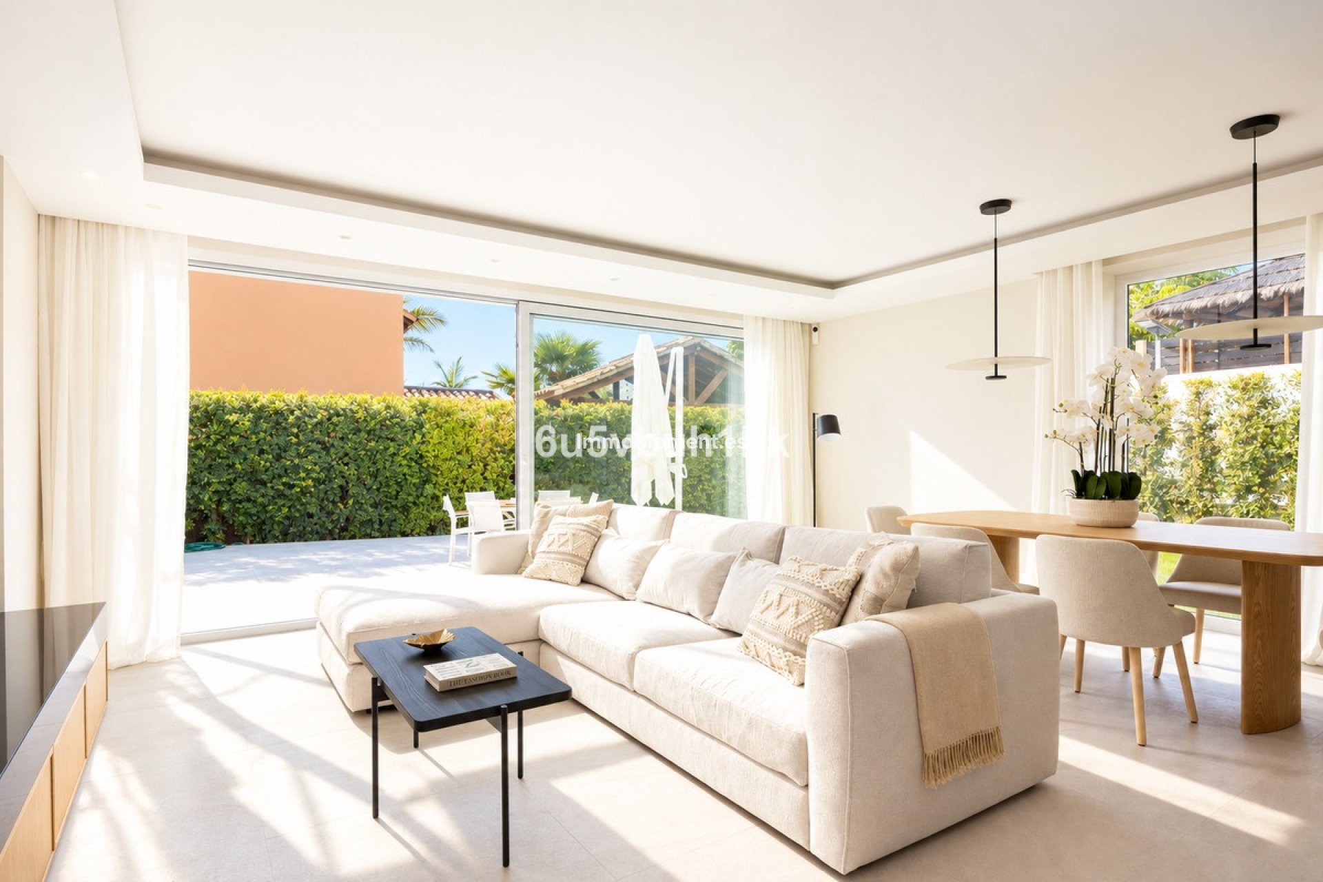 Resale - Townhouse - Estepona - Estepona Centro