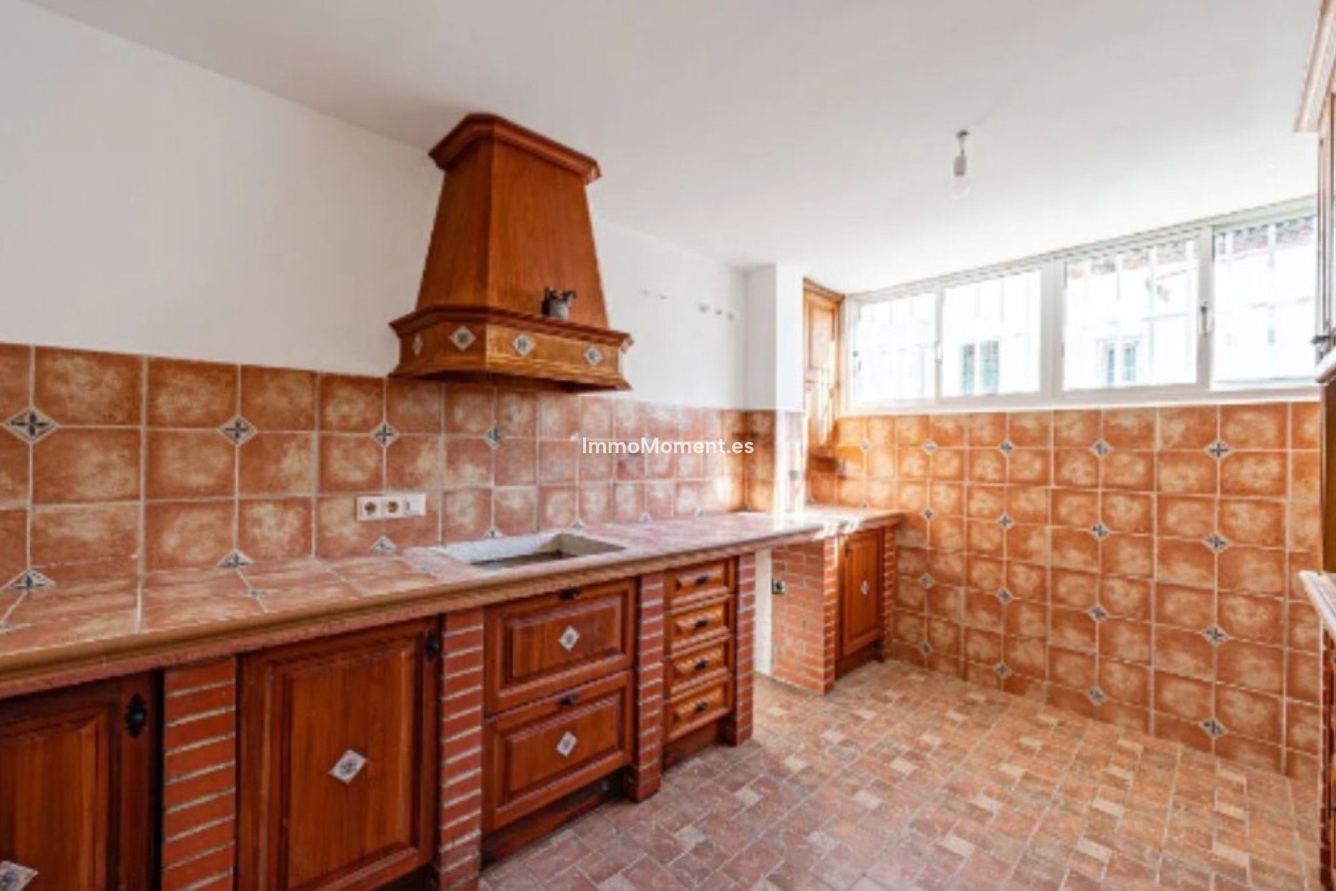 Resale - Townhouse - Estepona - Estepona Centro