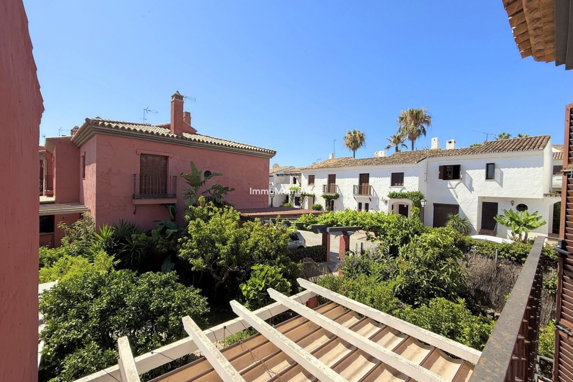 Resale - Townhouse - Estepona - Estepona Centro