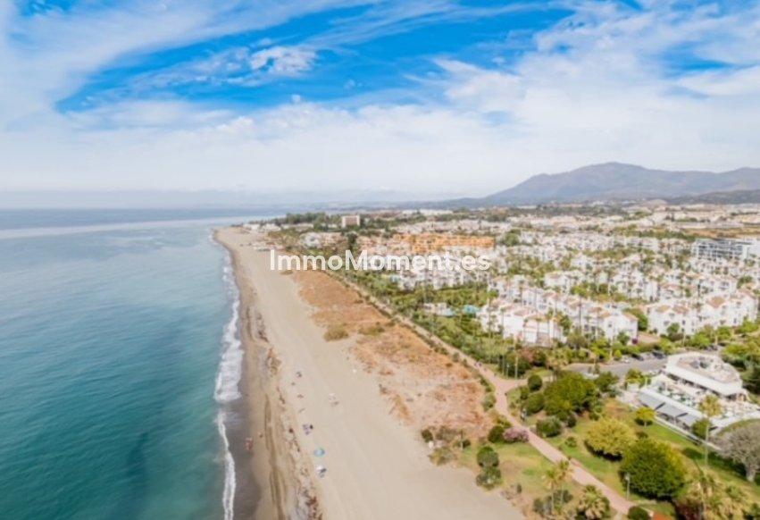 Resale - Townhouse - Estepona - Estepona Centro