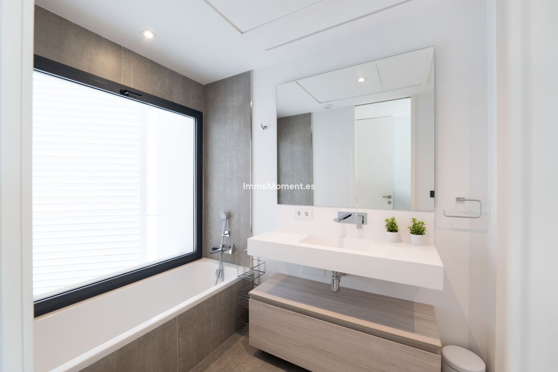 Resale - Townhouse - Estepona - Estepona Centro