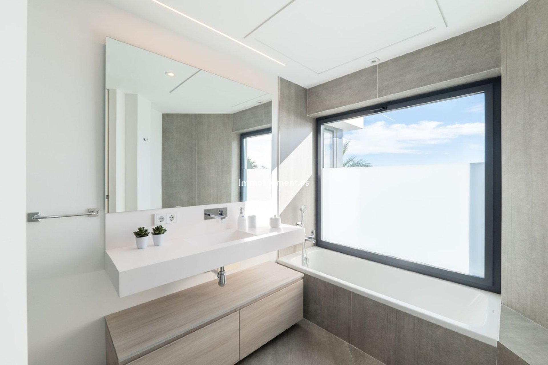 Resale - Townhouse - Estepona - Estepona Centro