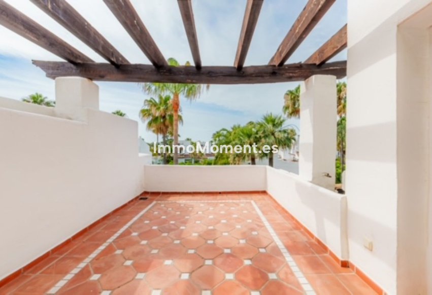 Resale - Townhouse - Estepona - Estepona Centro