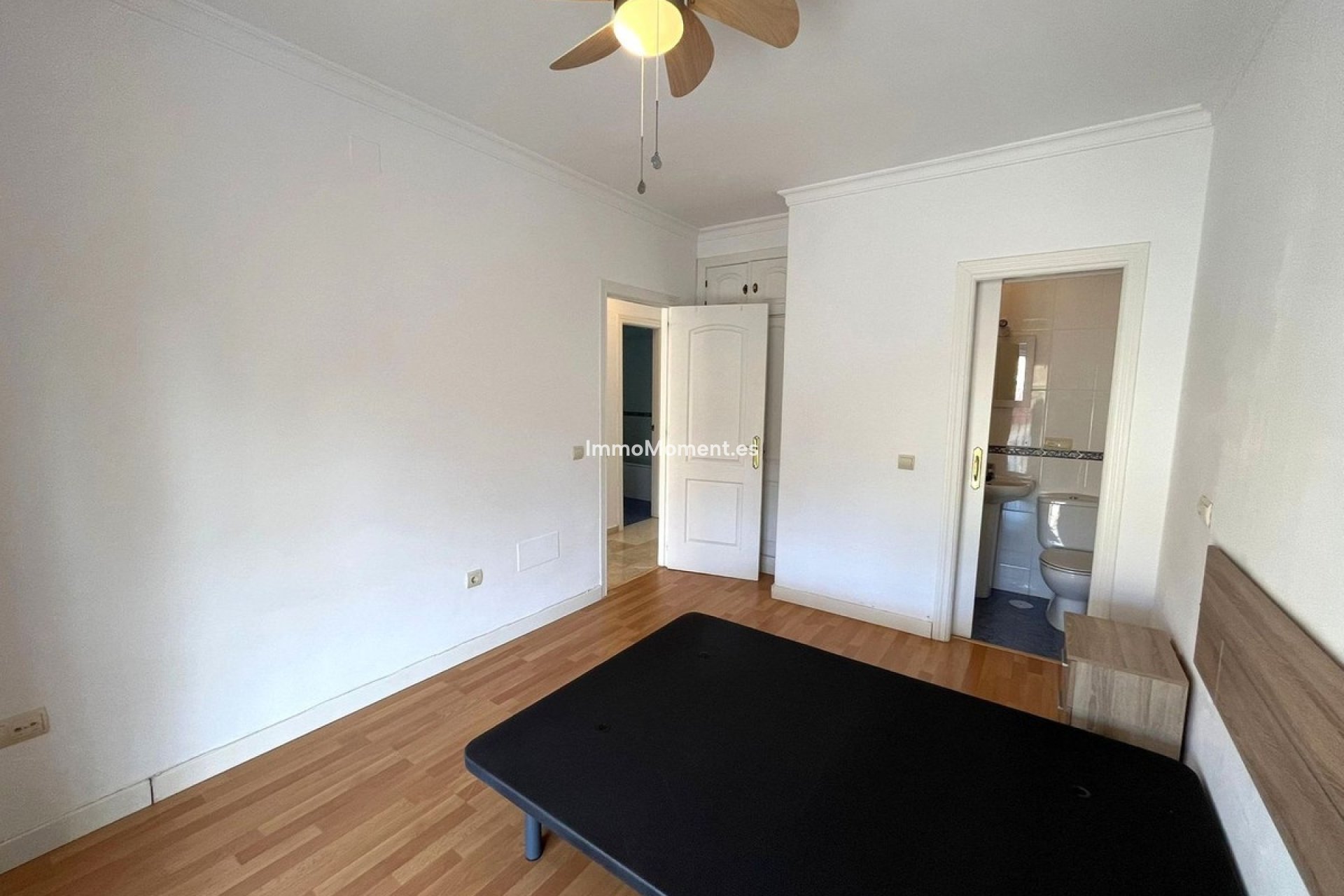 Resale - Townhouse - Estepona - Estepona Centro