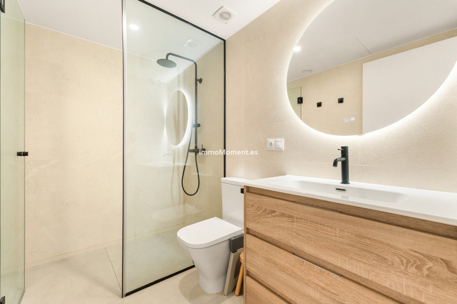 Resale - Townhouse - Estepona - Estepona Centro