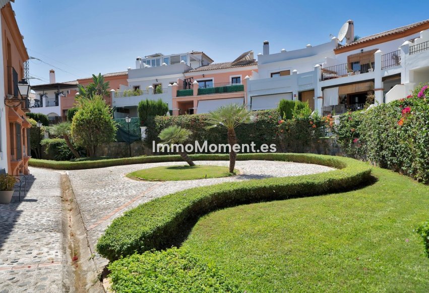 Resale - Townhouse - Estepona - Estepona Centro
