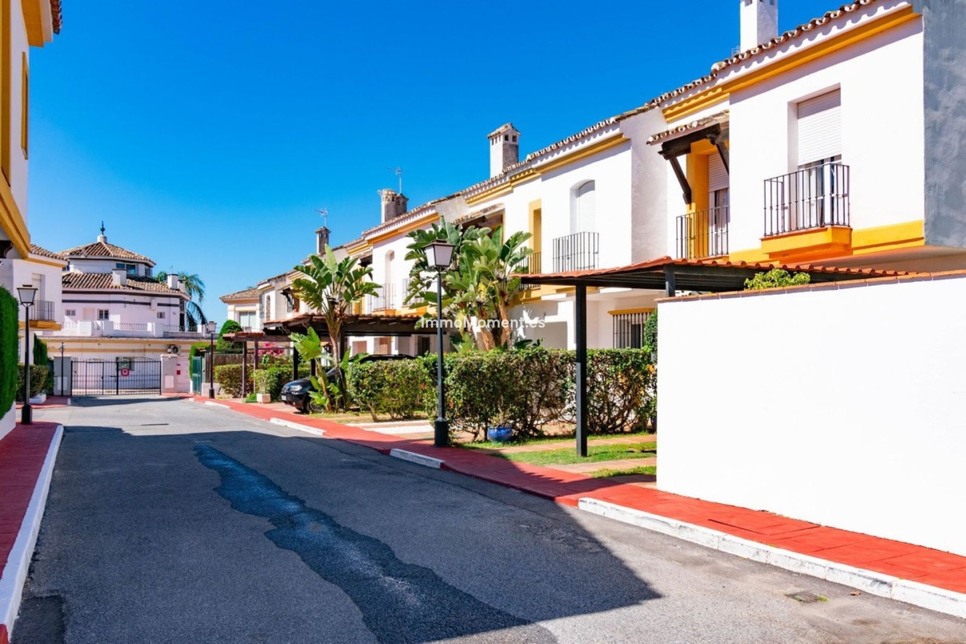 Resale - Townhouse - Estepona - Estepona Centro