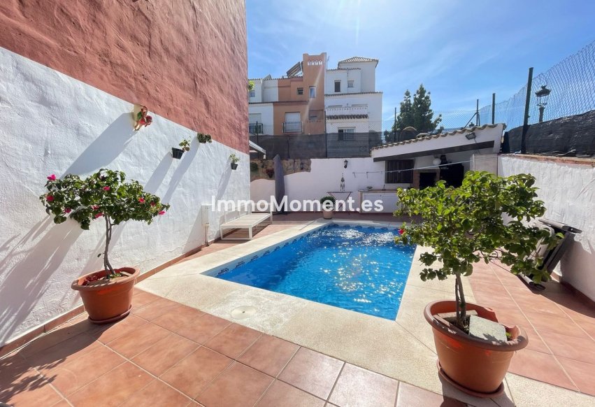 Resale - Townhouse - Estepona - Estepona Centro