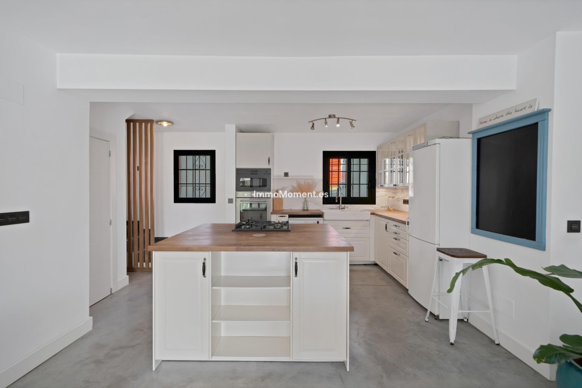 Resale - Townhouse - Estepona - Estepona Centro