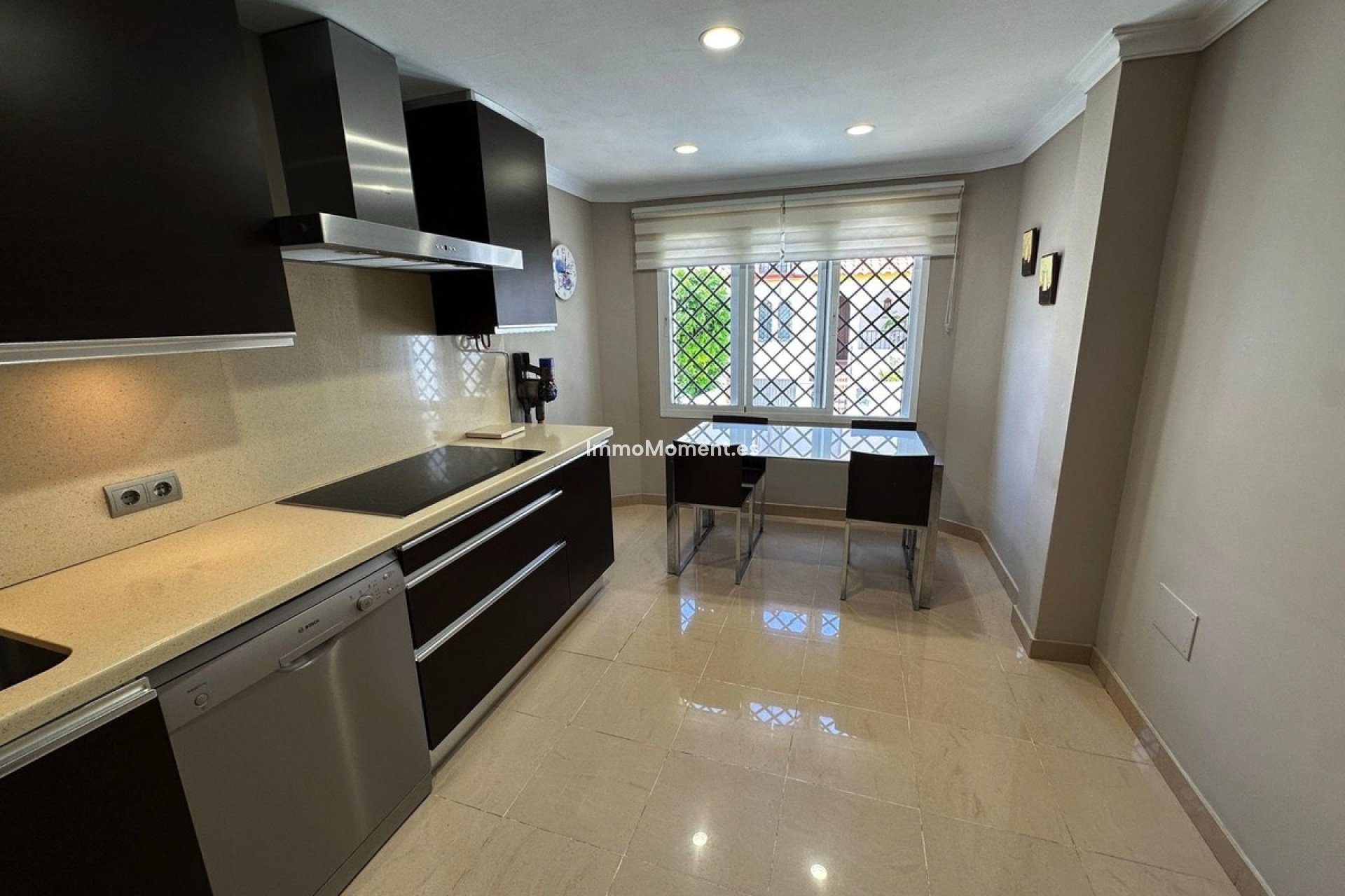 Resale - Townhouse - Estepona - Estepona Centro