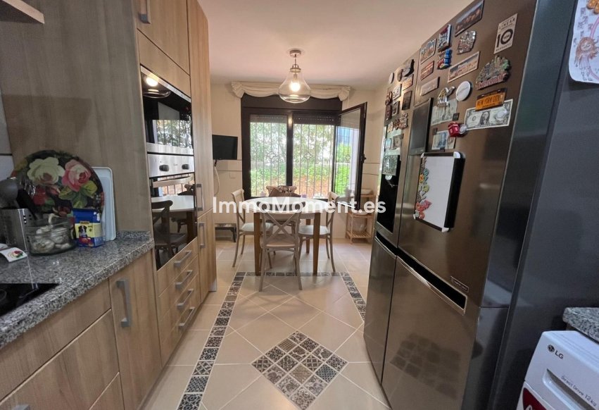 Resale - Townhouse - Estepona - Estepona Centro