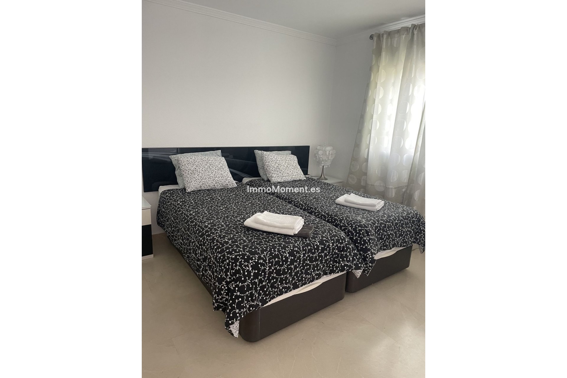 Resale - Townhouse - Estepona - Estepona Centro