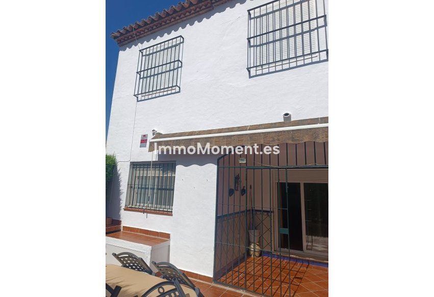 Resale - Townhouse - Estepona - Estepona Centro