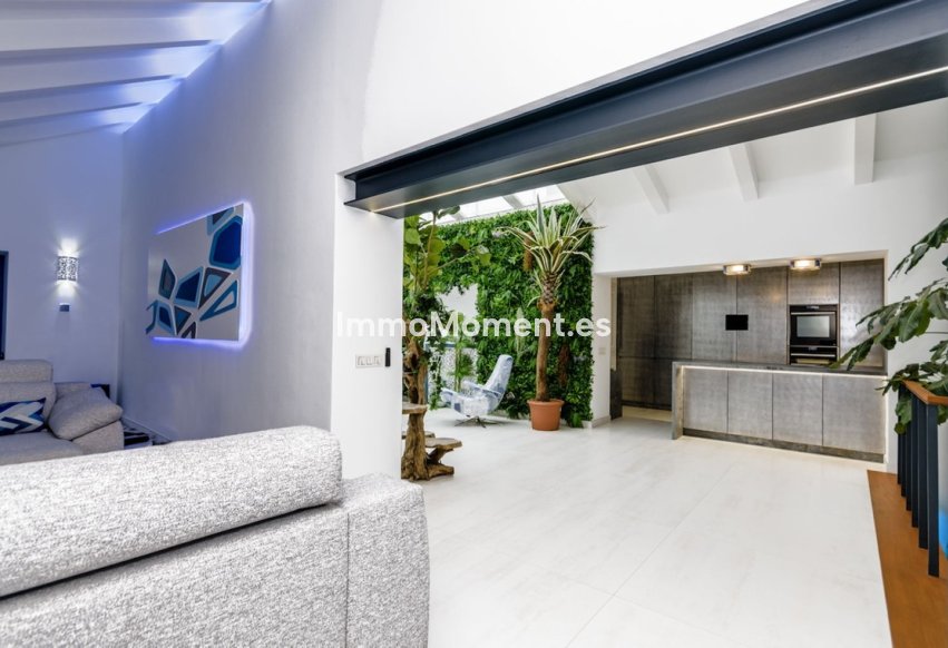 Resale - Townhouse - Estepona - Estepona Centro