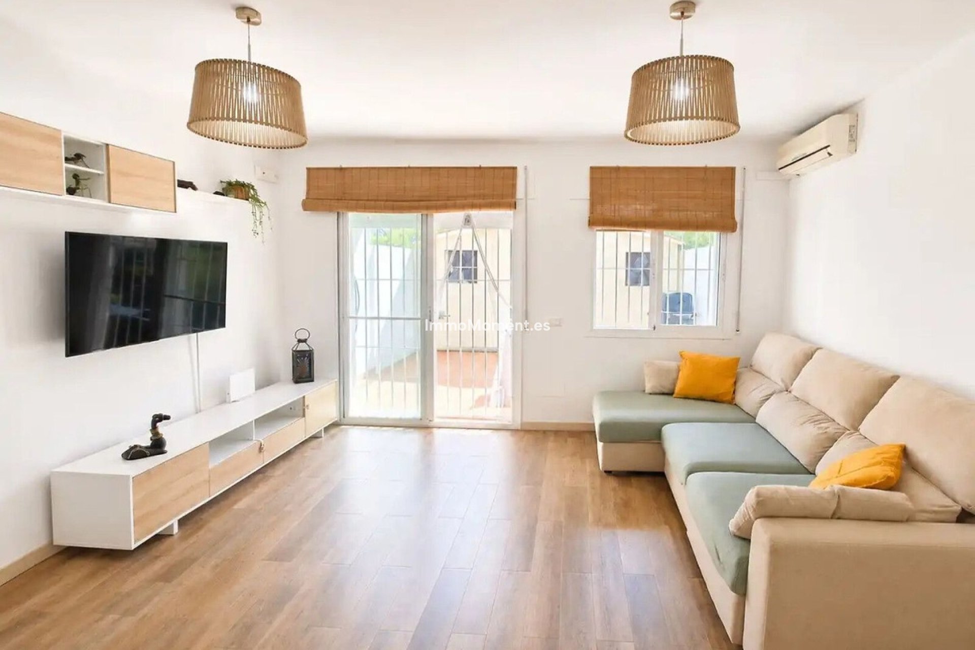 Resale - Townhouse - Estepona - Estepona Centro