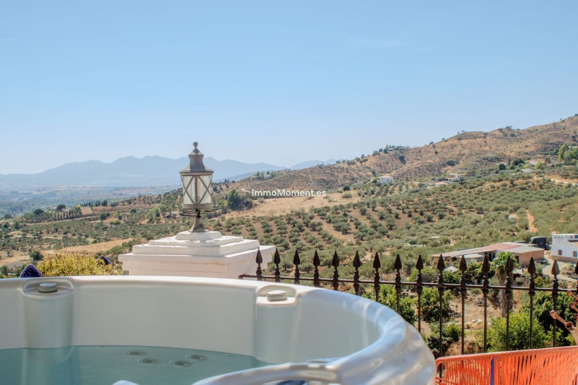 Resale - Townhouse - Inland  - Alora