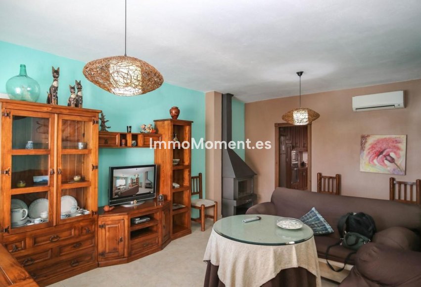 Resale - Townhouse - Inland  - Alozaina