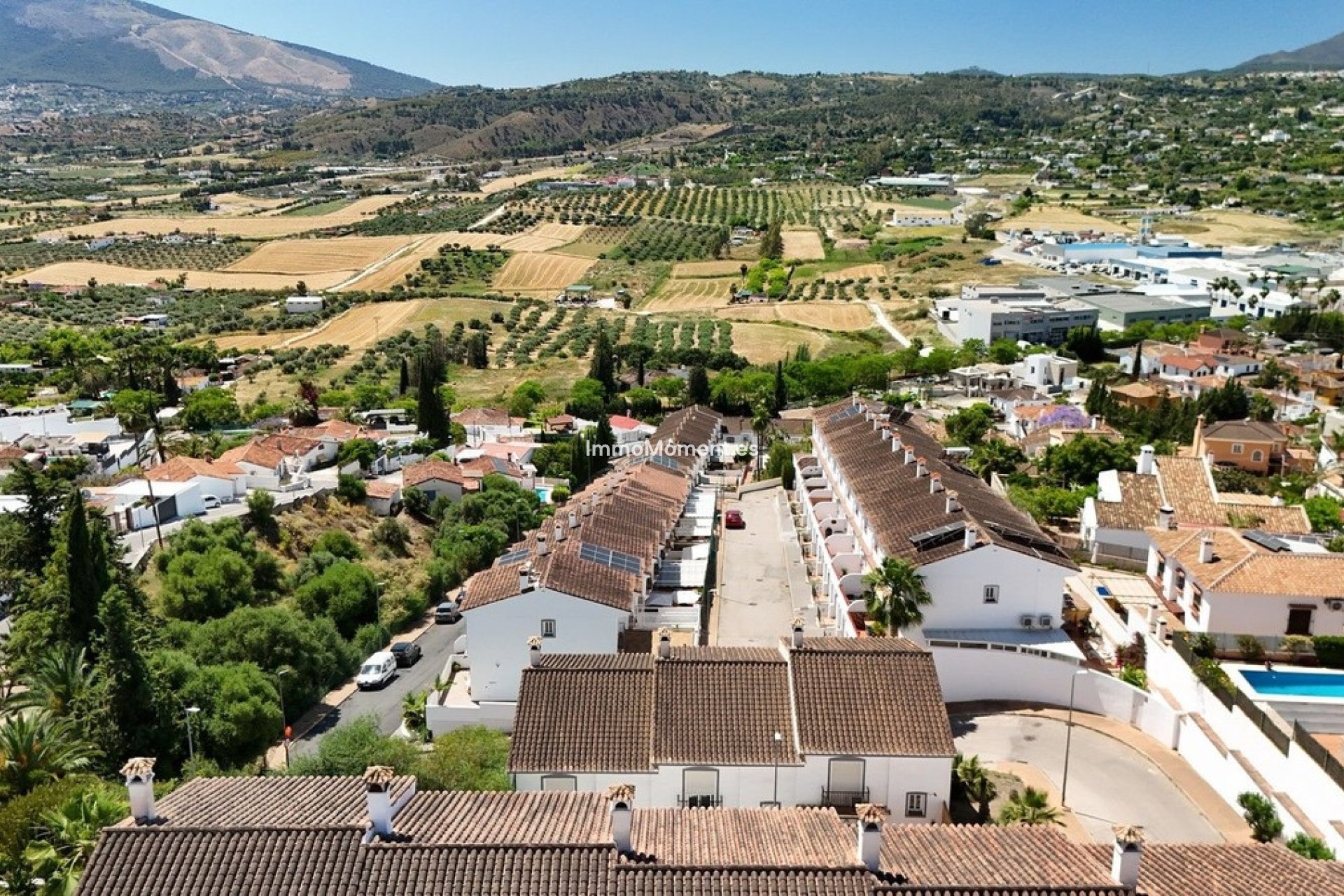 Resale - Townhouse - Inland  - Coín