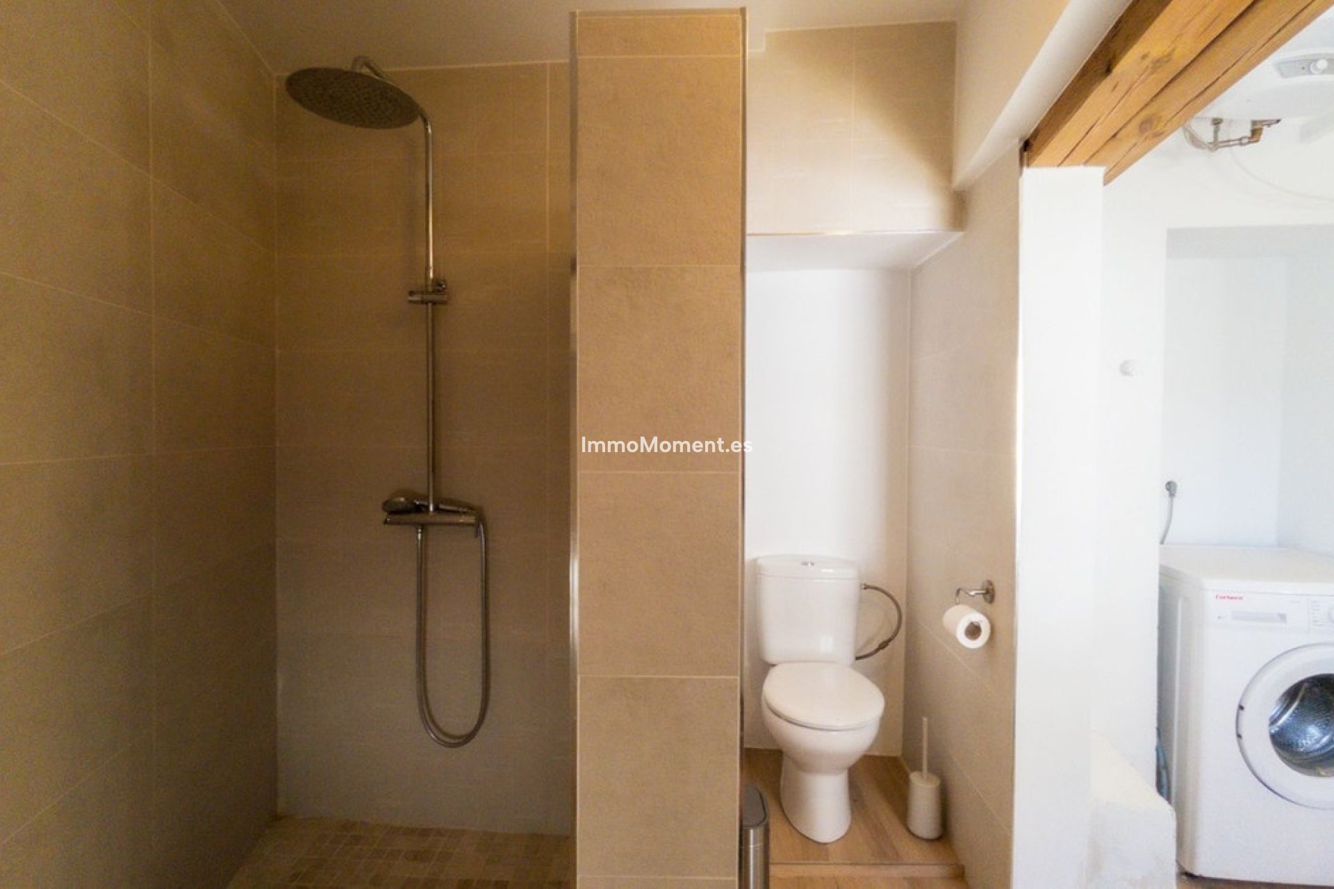 Resale - Townhouse - Inland  - Guaro