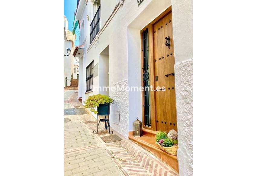 Resale - Townhouse - Inland  - Istán