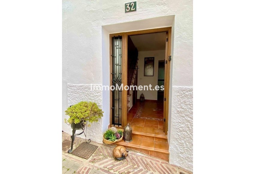 Resale - Townhouse - Inland  - Istán