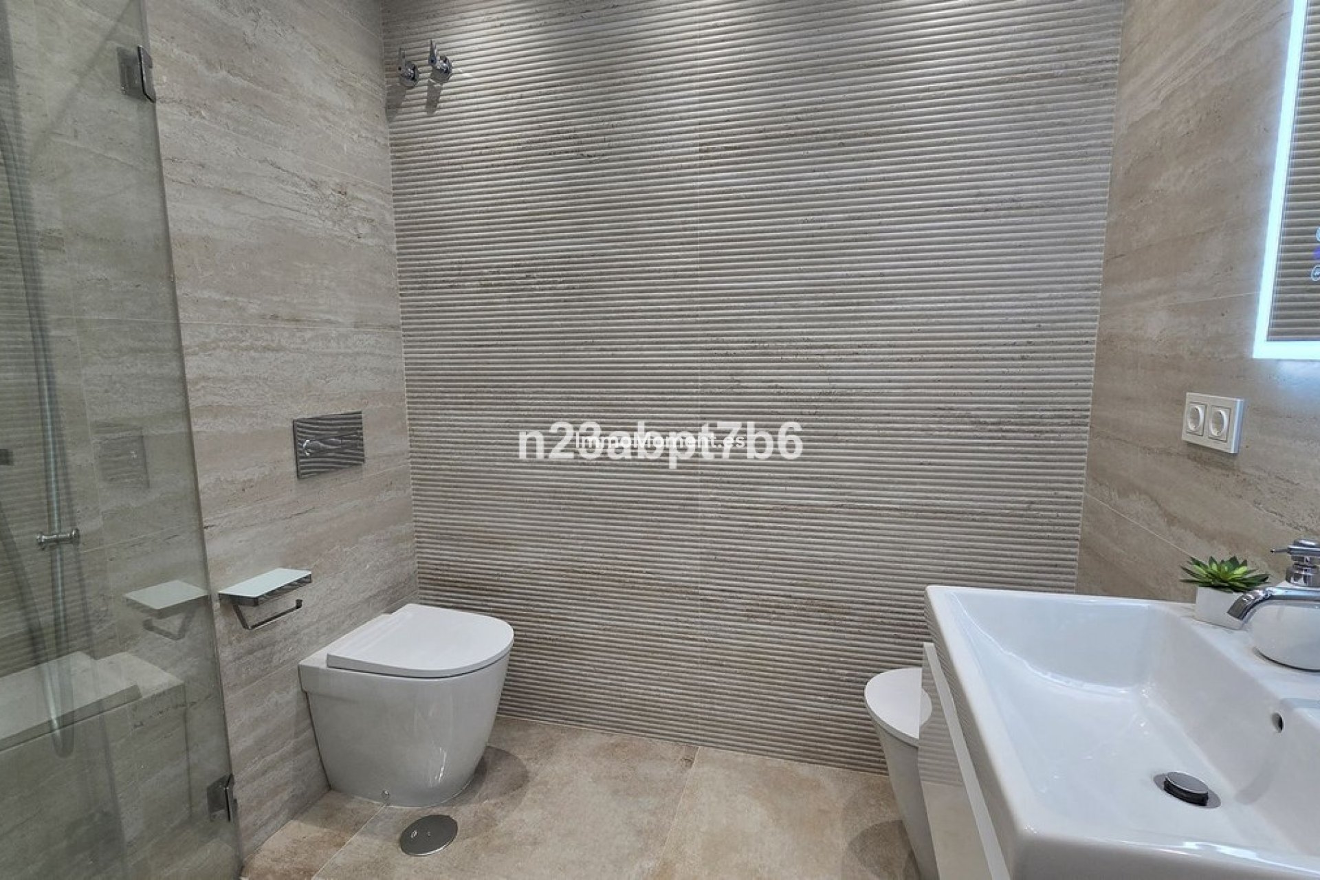 Resale - Townhouse - Inland  - Istán