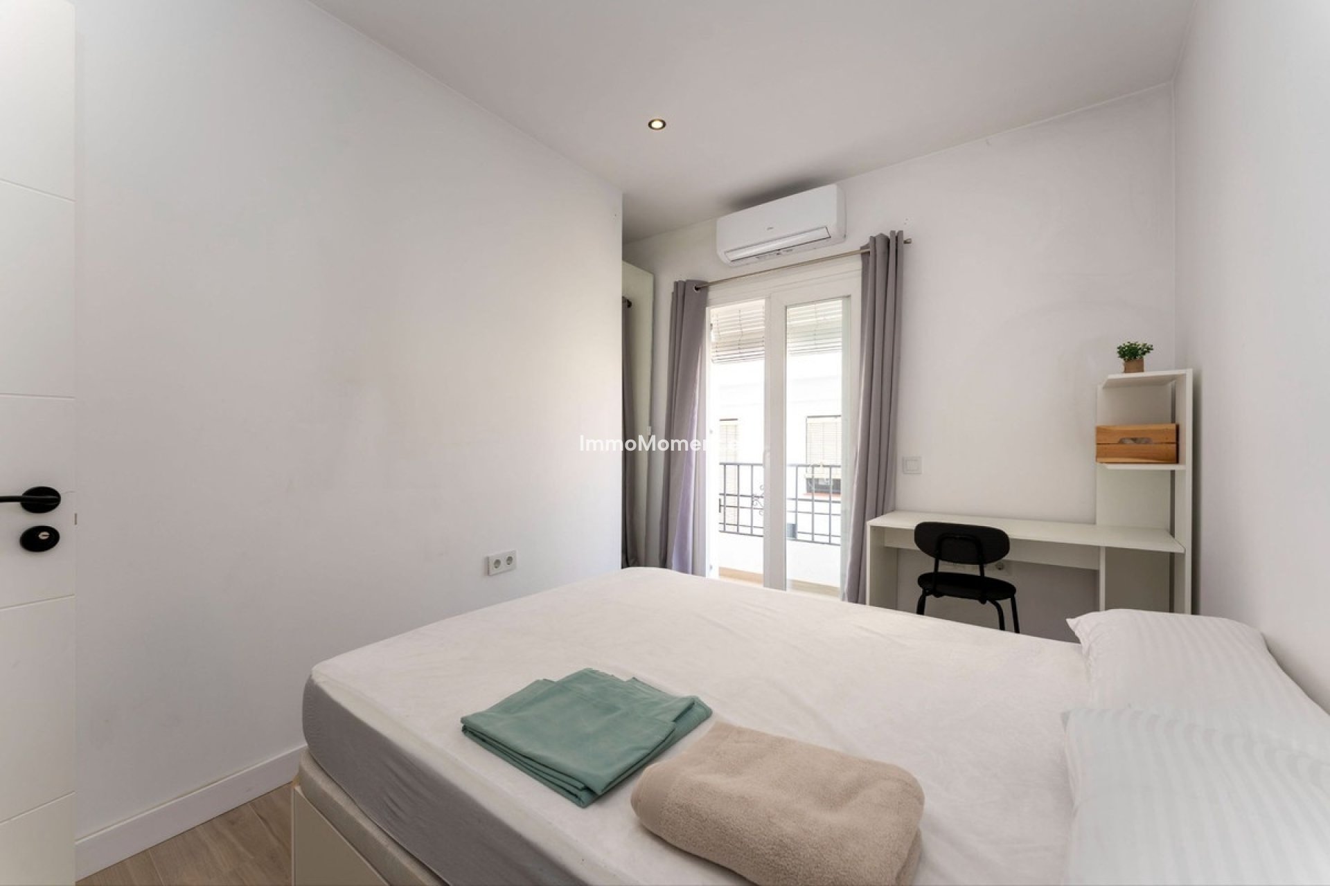 Resale - Townhouse - Inland  - Monda