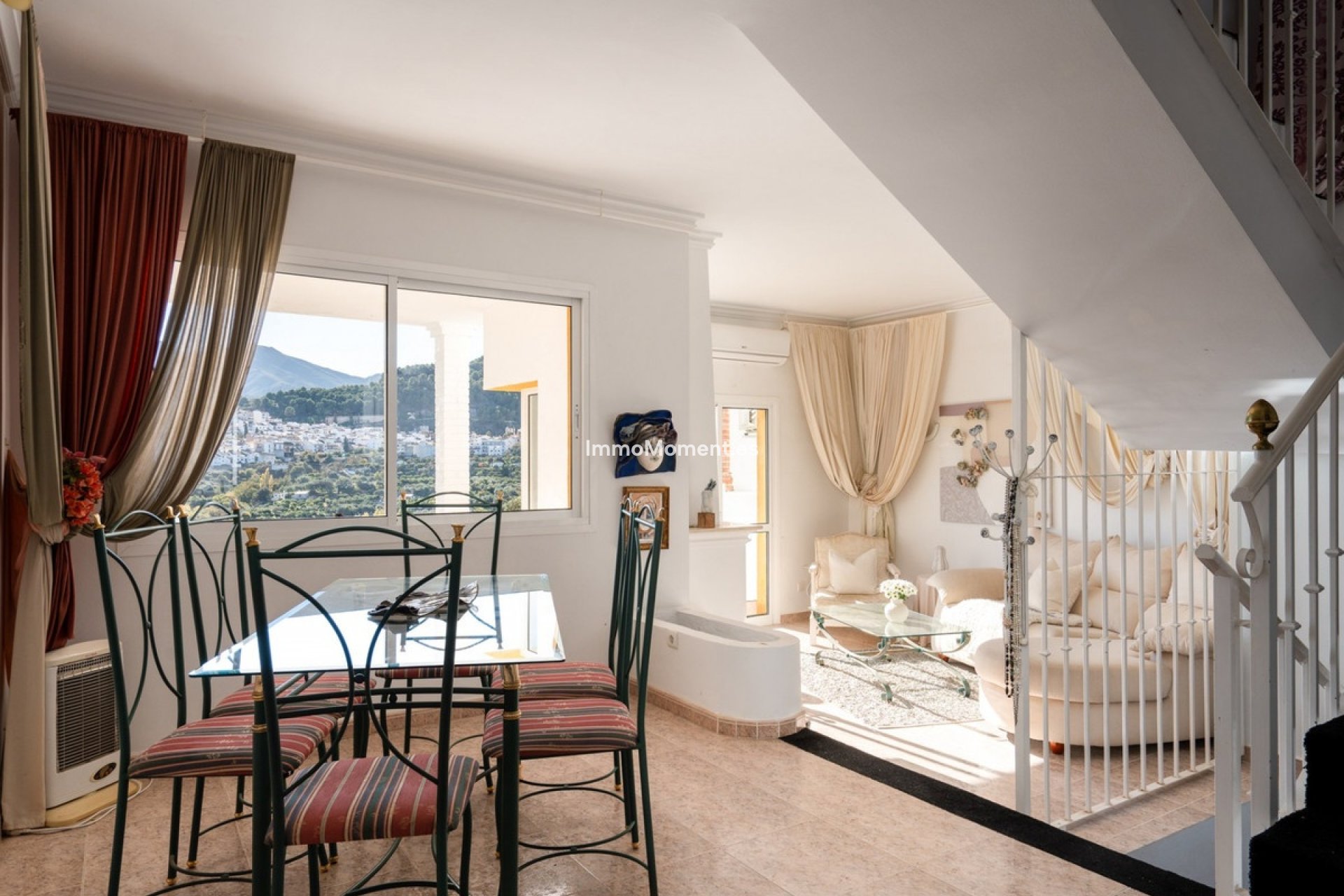 Resale - Townhouse - Inland  - Monda