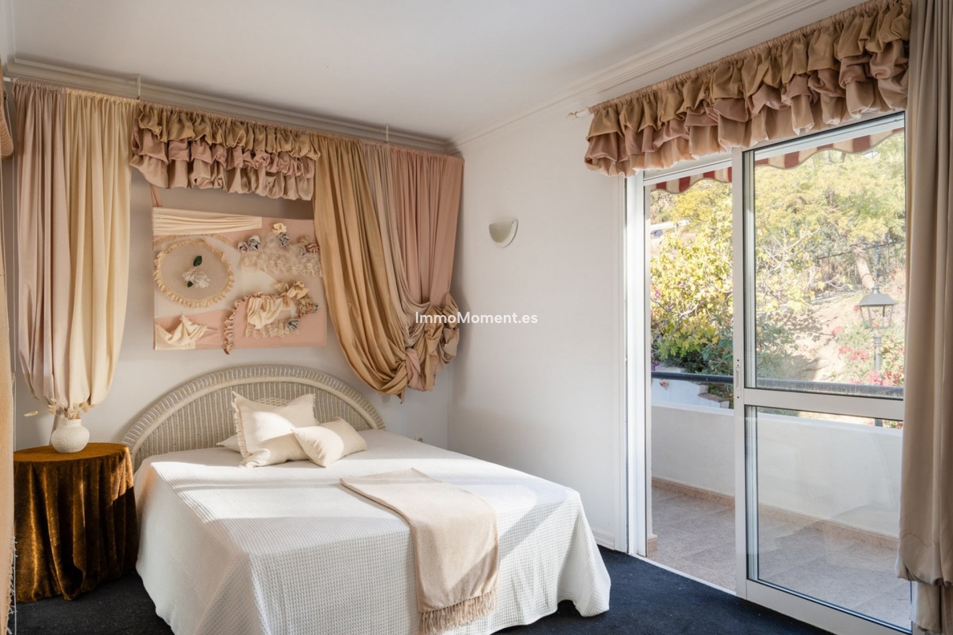 Resale - Townhouse - Inland  - Monda