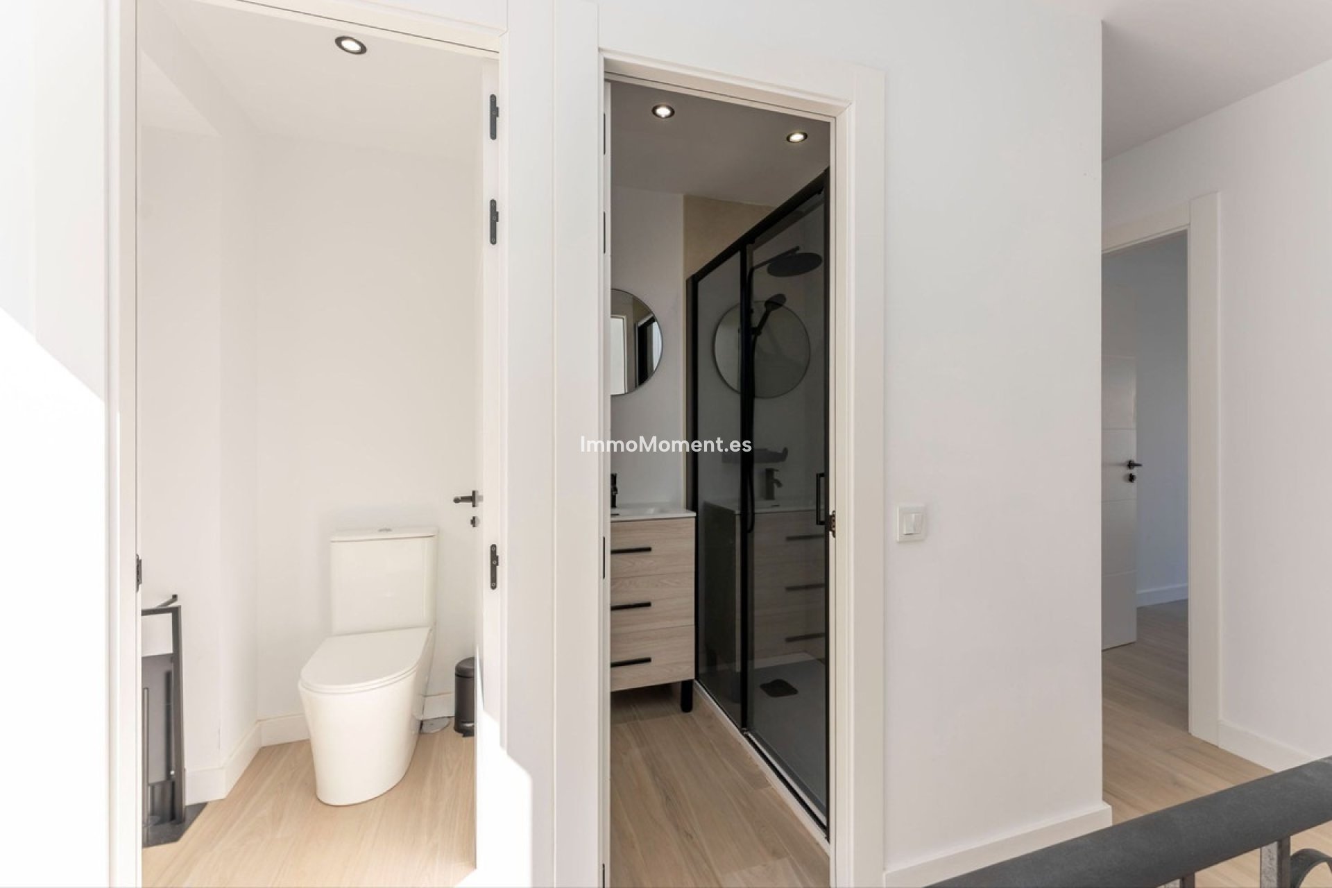 Resale - Townhouse - Inland  - Monda