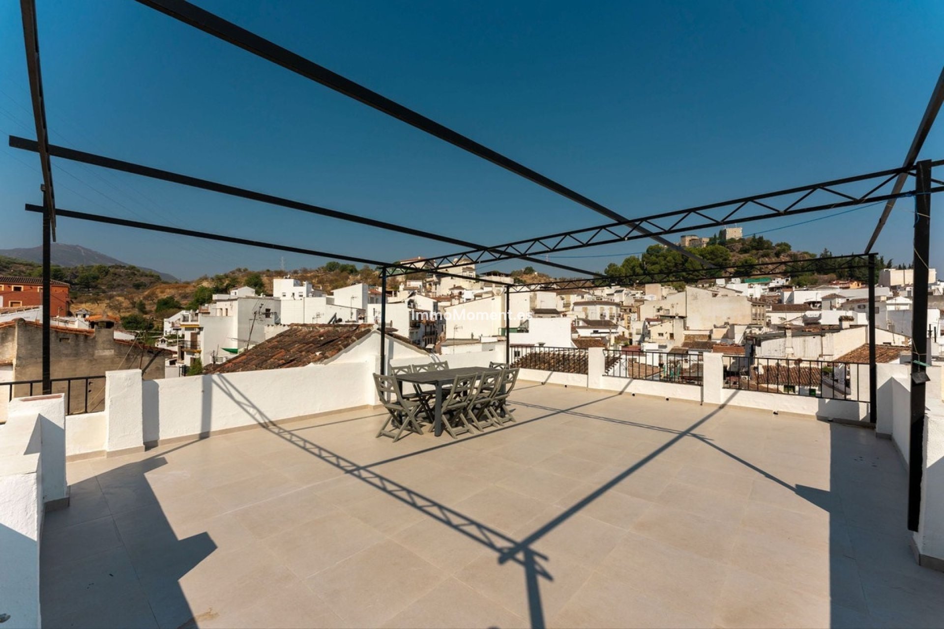 Resale - Townhouse - Inland  - Monda