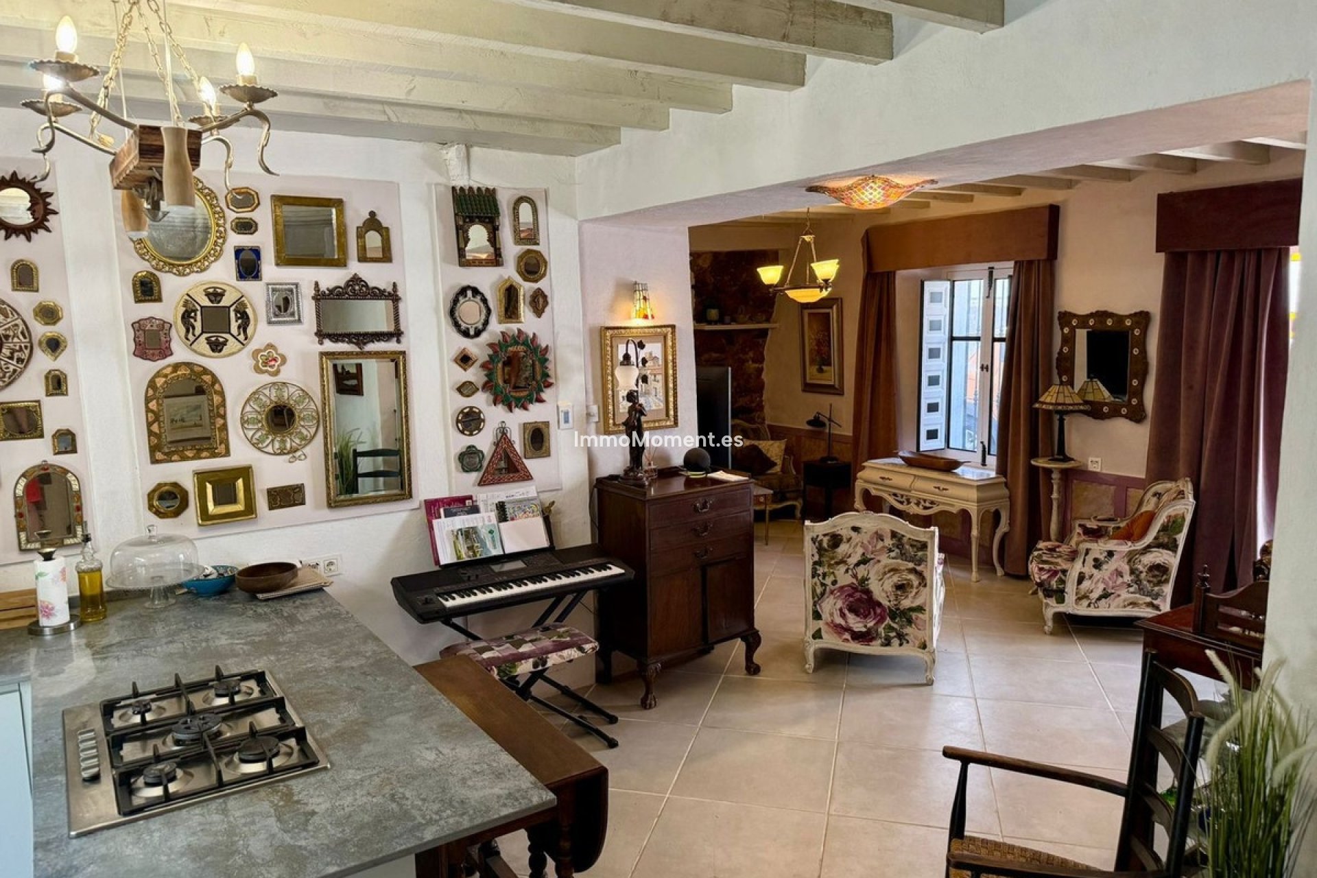 Resale - Townhouse - Inland  - Monda