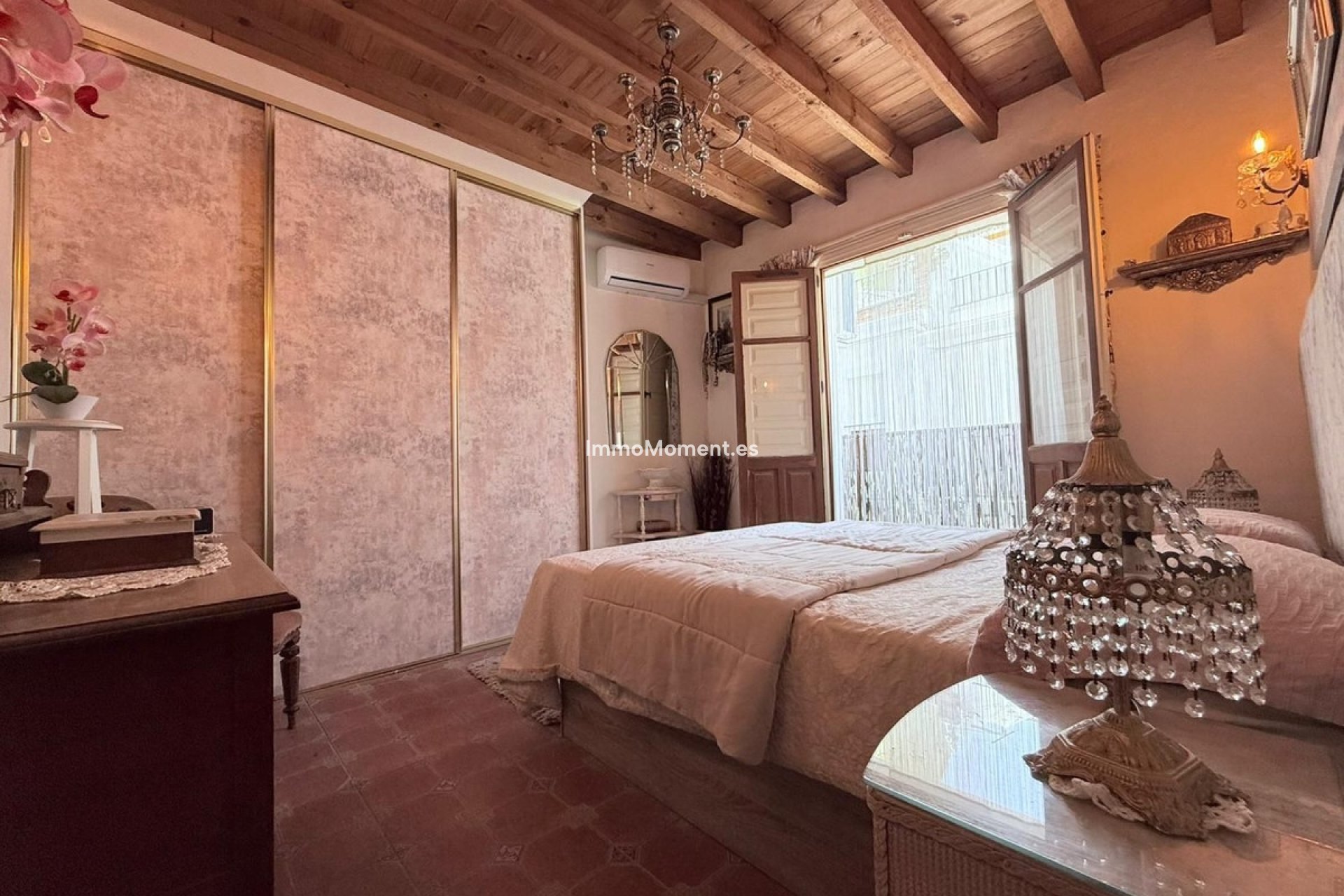 Resale - Townhouse - Inland  - Monda