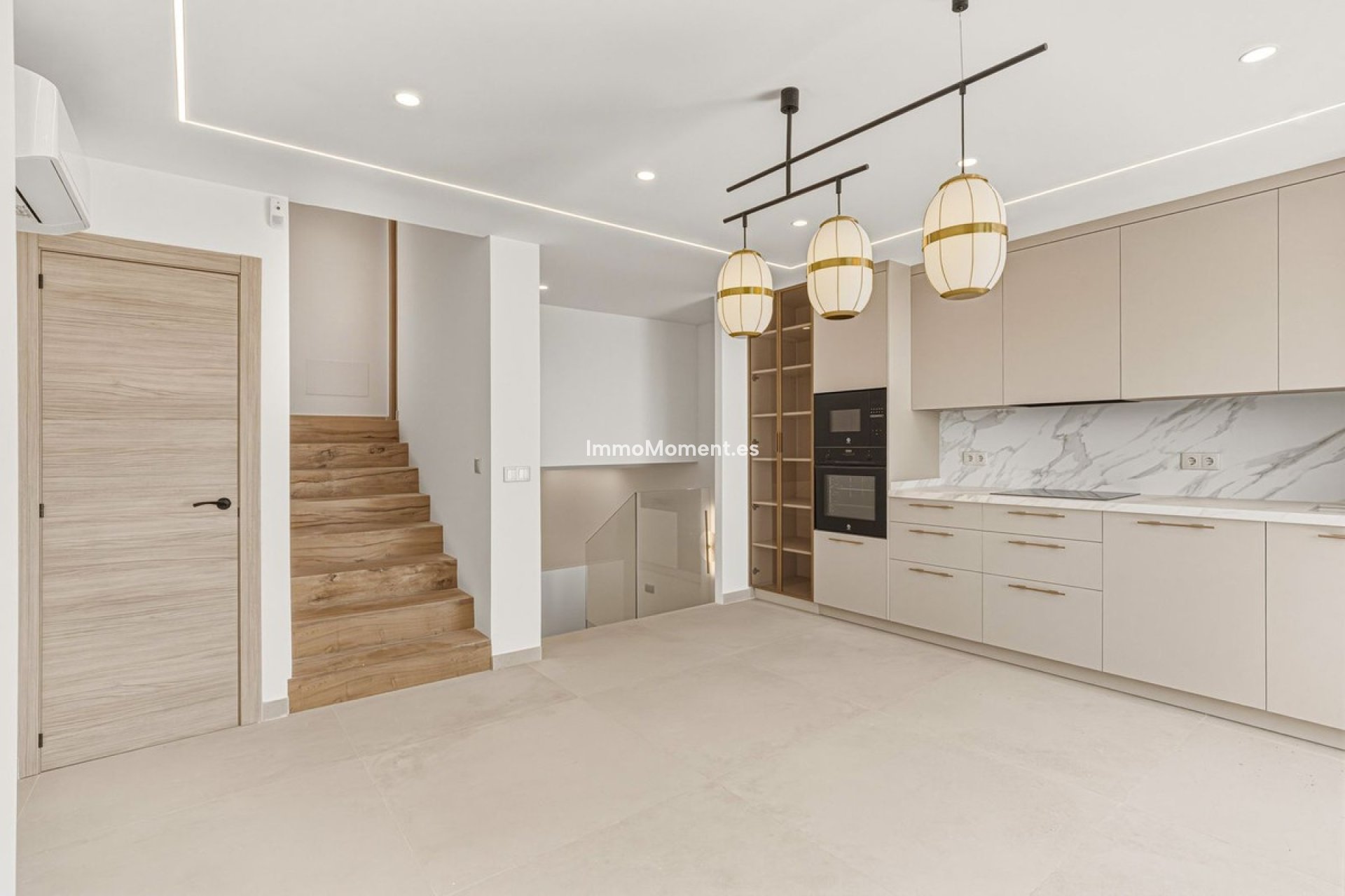 Resale - Townhouse - Marbella - Altos de los Monteros