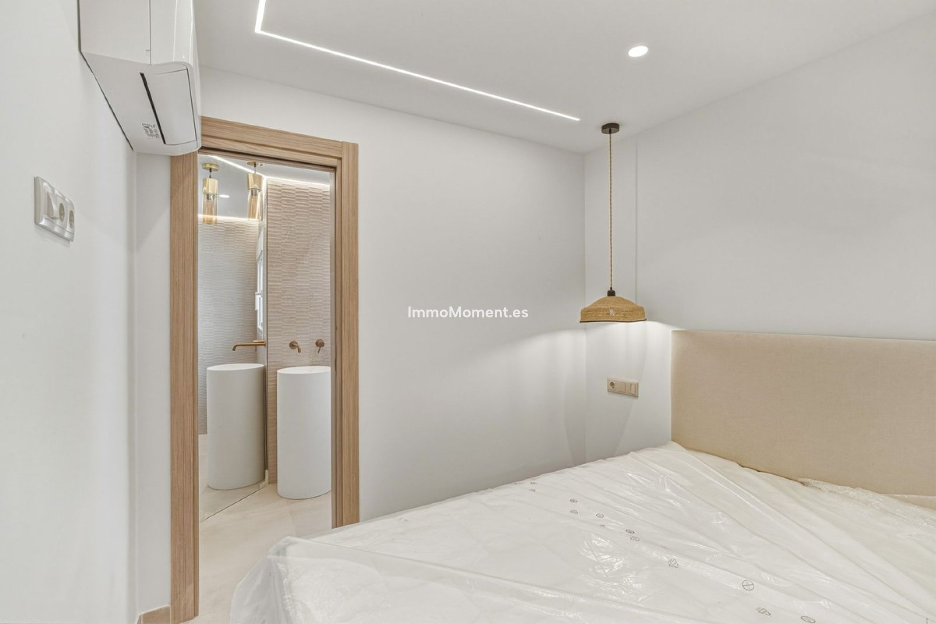 Resale - Townhouse - Marbella - Altos de los Monteros