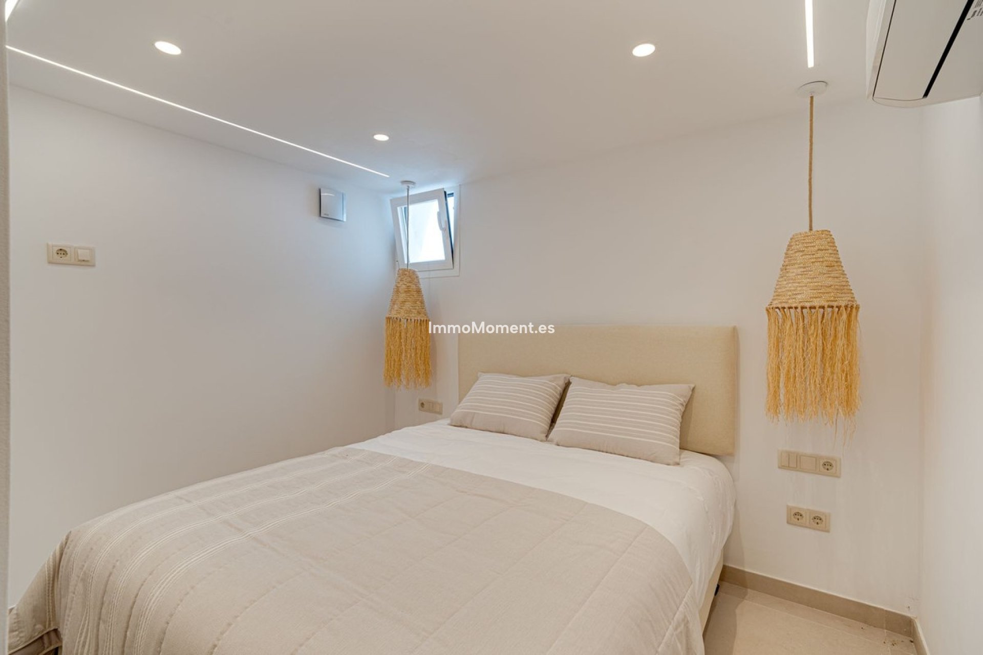 Resale - Townhouse - Marbella - Altos de los Monteros