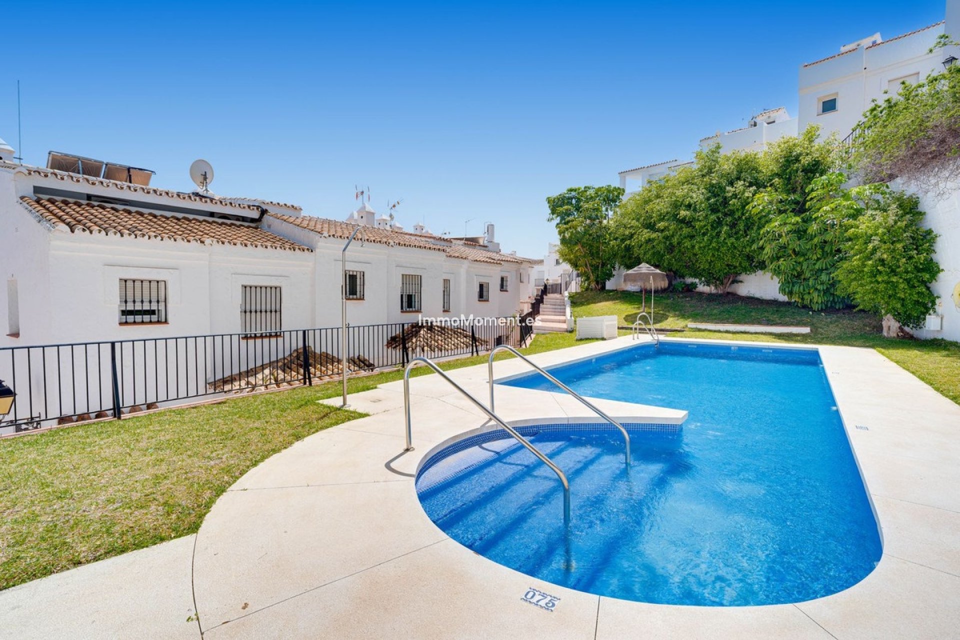 Resale - Townhouse - Marbella - Altos de los Monteros
