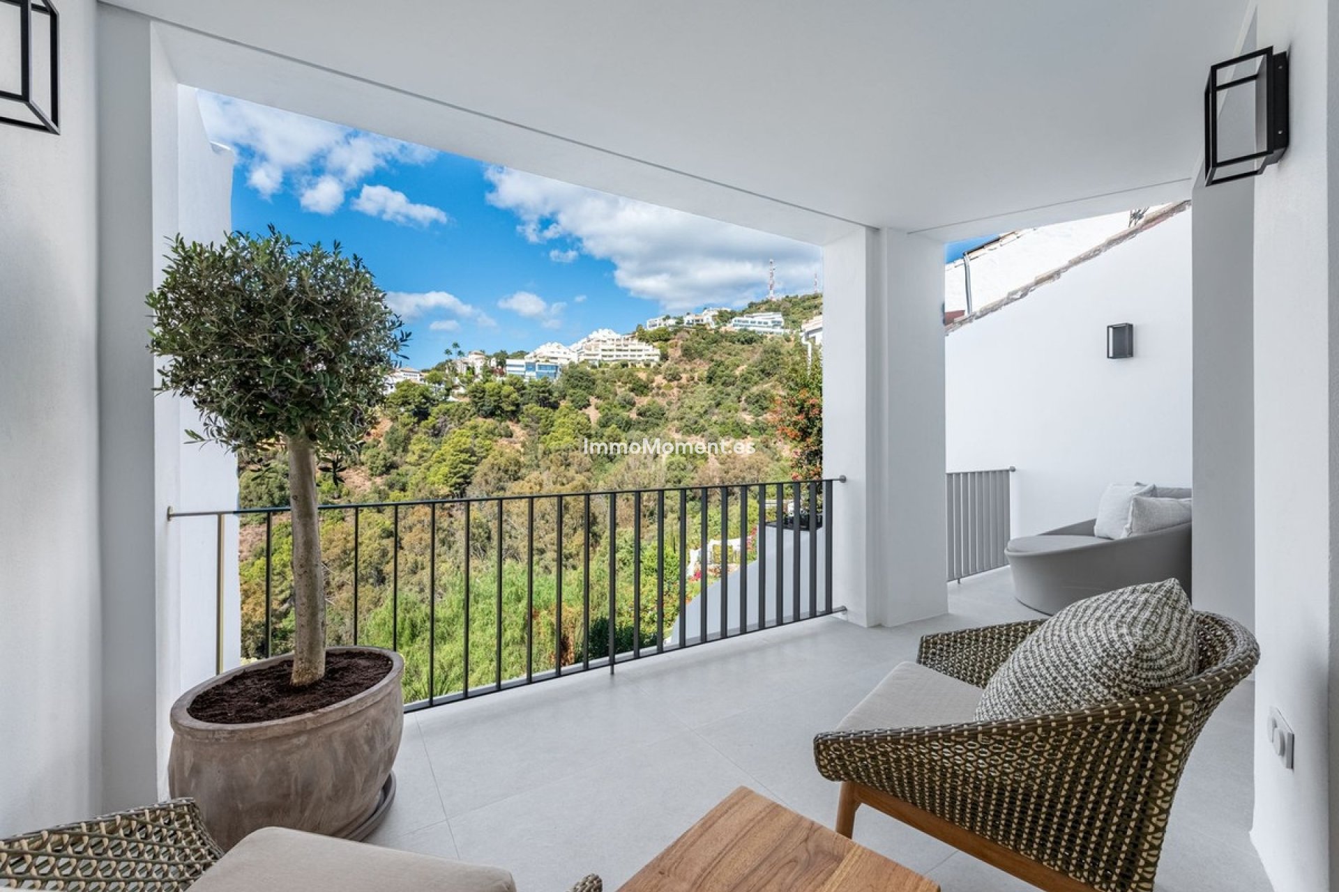 Resale - Townhouse - Marbella - Altos de los Monteros