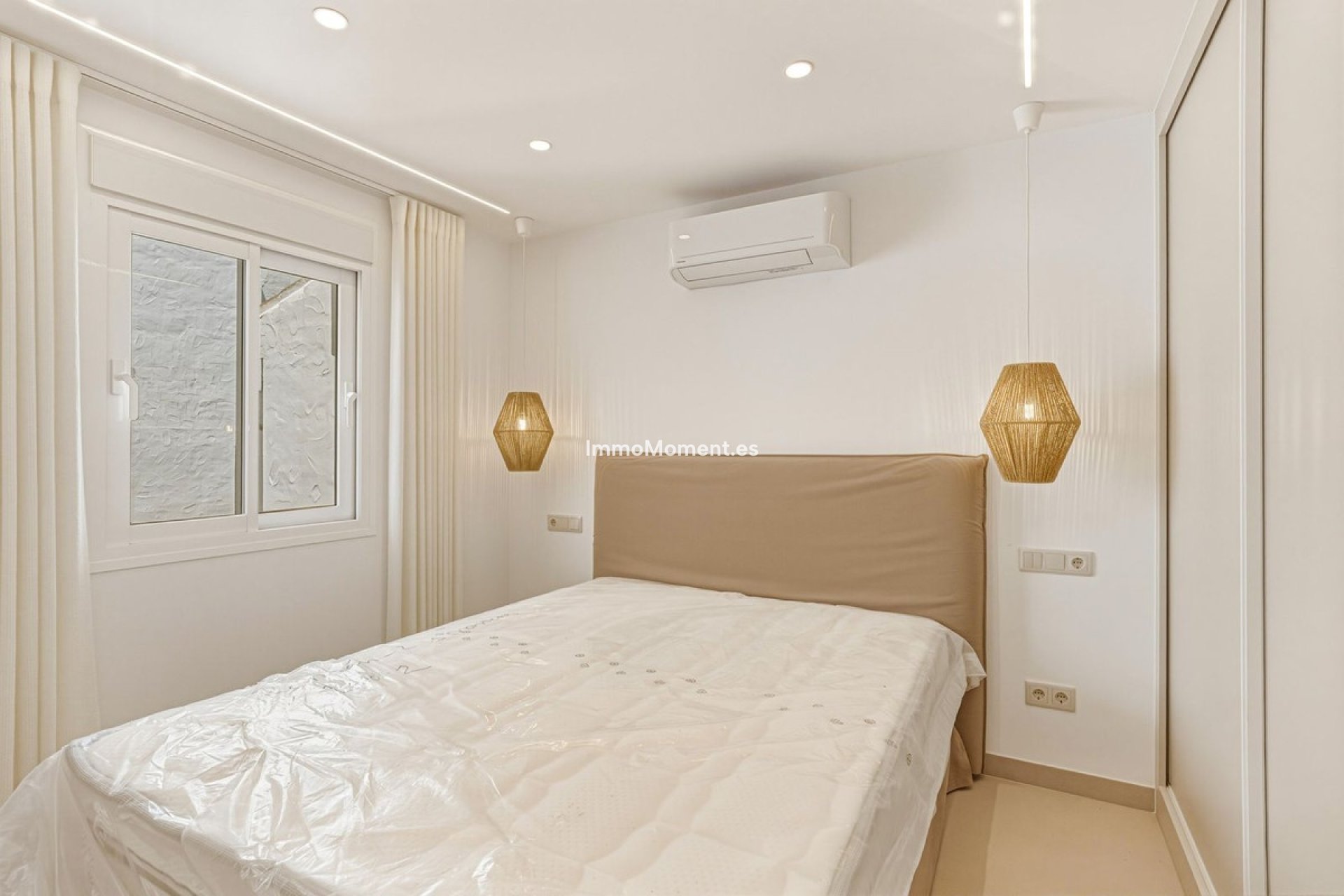 Resale - Townhouse - Marbella - Altos de los Monteros