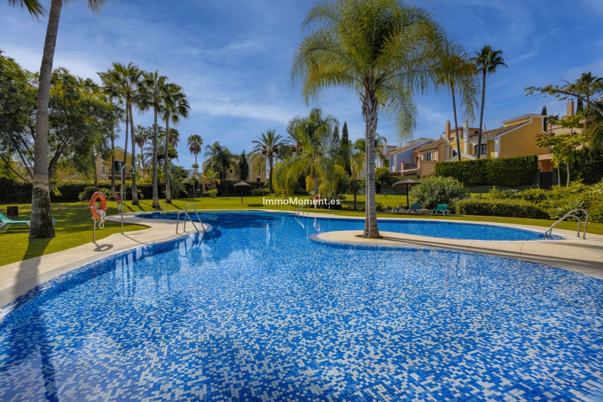 Resale - Townhouse - Marbella - Guadalmina Alta