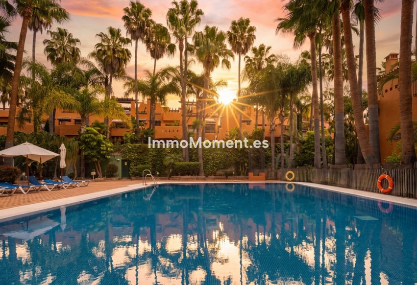 Resale - Townhouse - Marbella - Marbella Centro