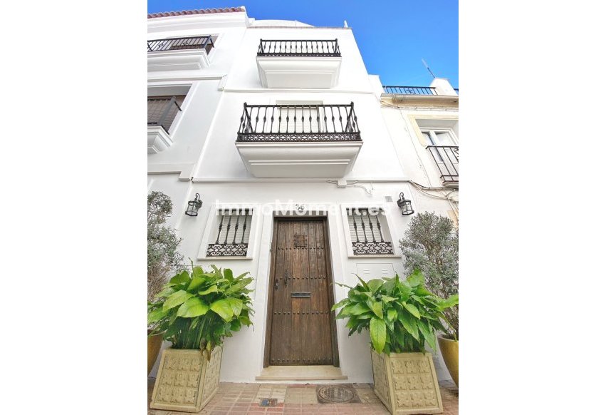 Resale - Townhouse - Marbella - Marbella Centro