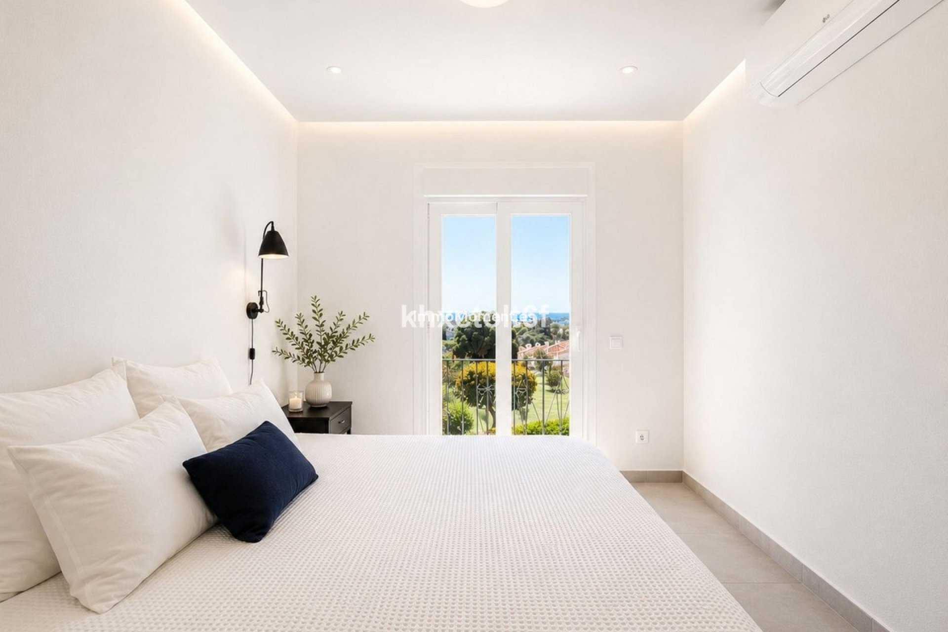 Resale - Townhouse - Marbella - Marbella Centro