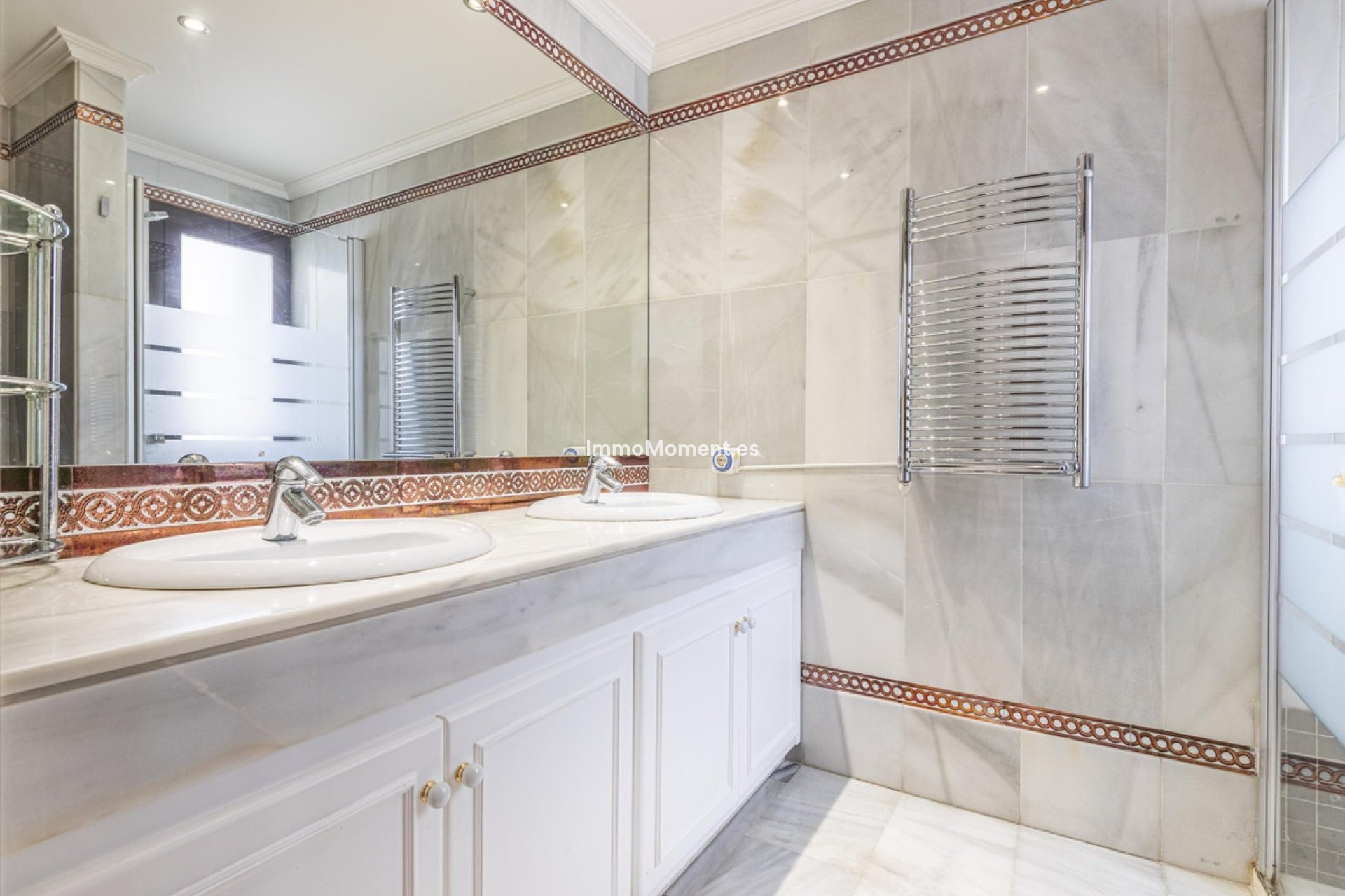 Resale - Townhouse - Marbella - Marbella Centro